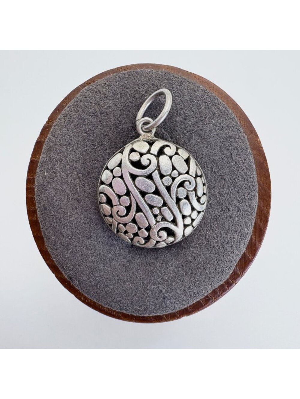 Scroll Design Sterling Silver 925 Circle Pendant Size 1" Length